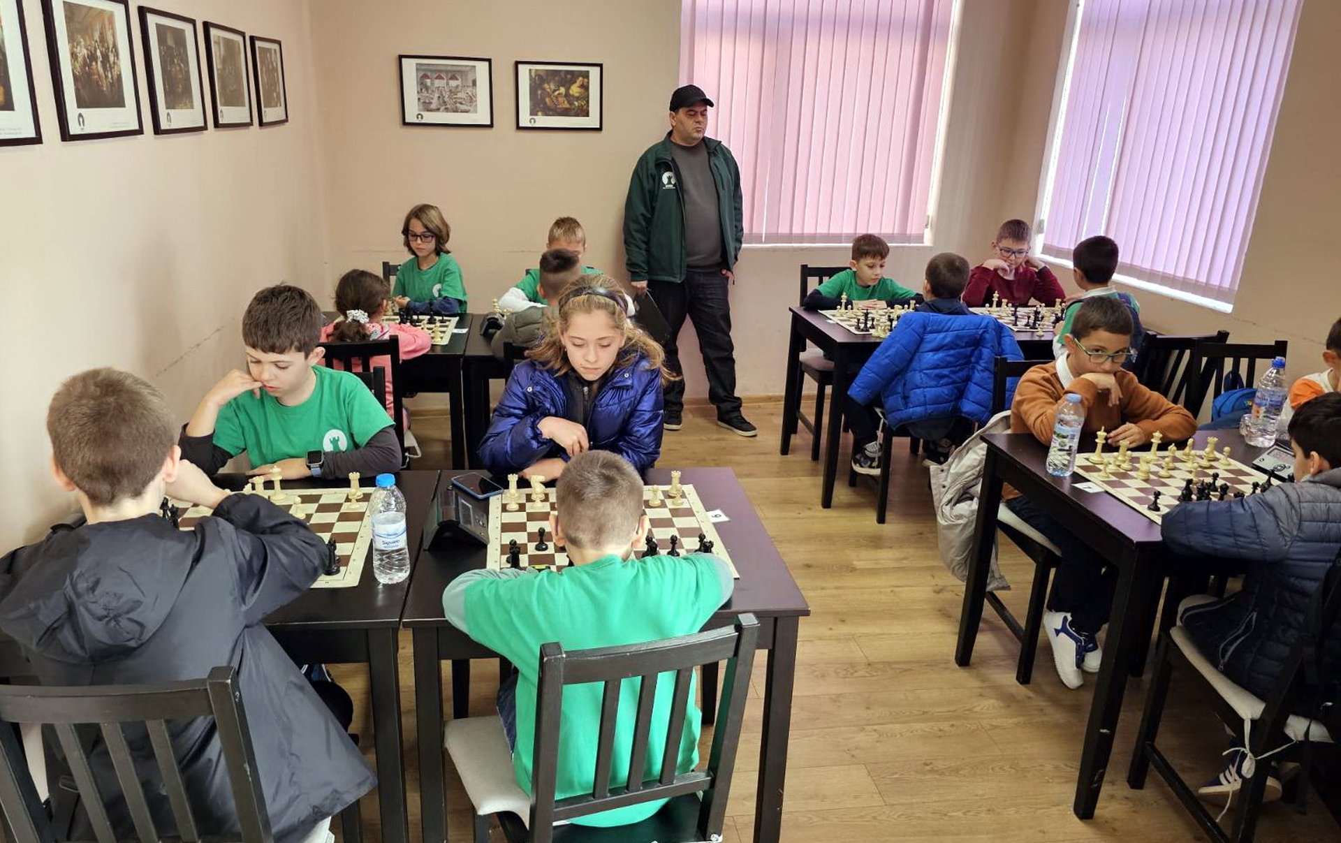 В Шумен играха шах, за да кажат „Не на насилието над деца“