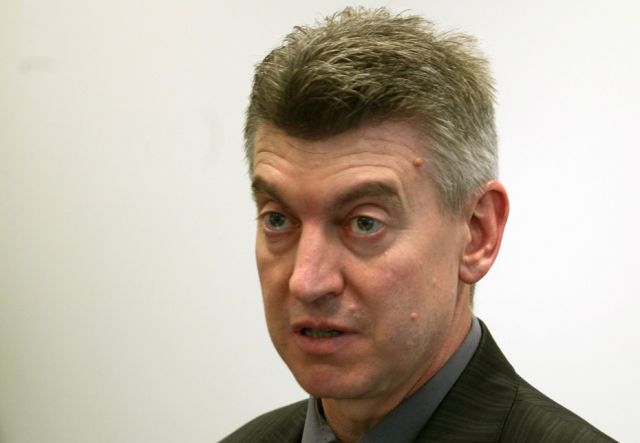 Д-р Тенчо Тенев, Сн.: БГНЕС