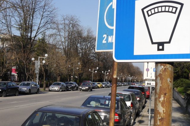 Знаците за платено паркиране на Синята зона вече са поставени