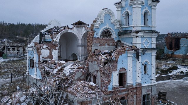 Разрушена православна църква в село Богородичное, Донецка област, отвоювано наскоро от украинската армия. Снимка: АП