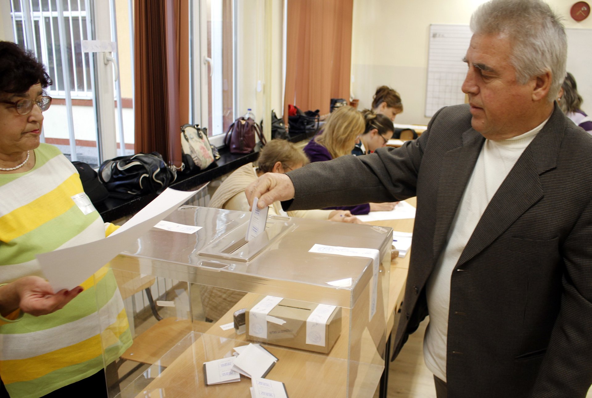 Близо 900 хил. евро ще струват изборите в Шуменско, повечето са за възнаграждения на секционните комисии