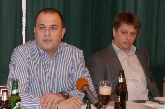 Александър Грънчаров /вляво/