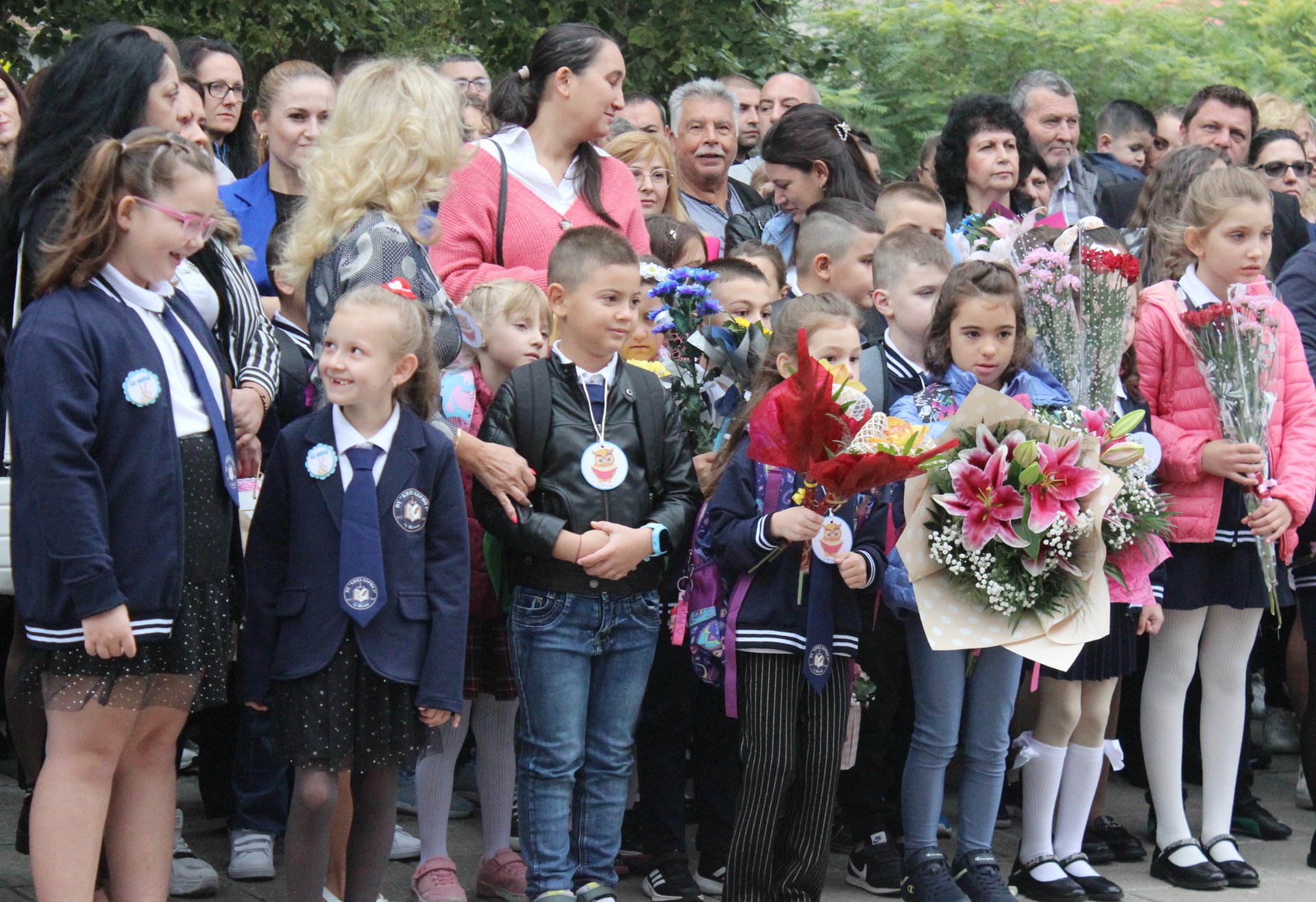 12 788 ученици започнаха учебната година в Шуменско, 1 160 са първокласниците