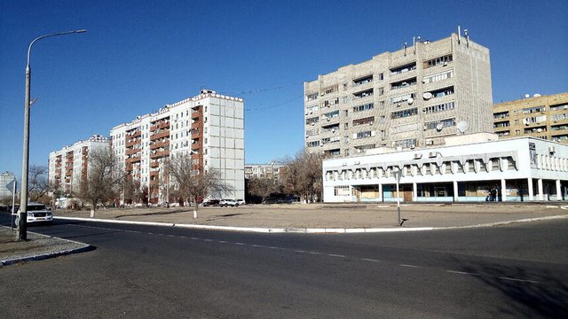 Улица "Гагарин" в Байконур.  © Wikimedia Commons)