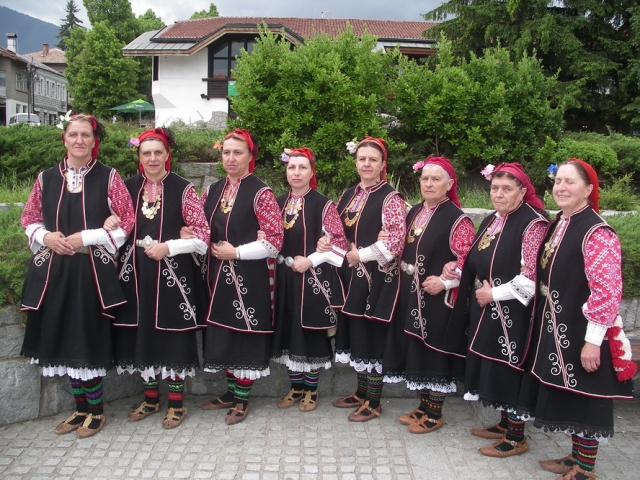 Бистришките баби, Сн.: bistrica.wordpress.com