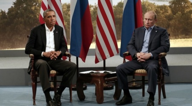 Президентите Путин и Обама през юни 2013г. в Северна Ирландия, когато срещата на върха бе преформатирана в последния момент в 20-минутен разговор, от който двете страни излязоха видимо разочаровани
