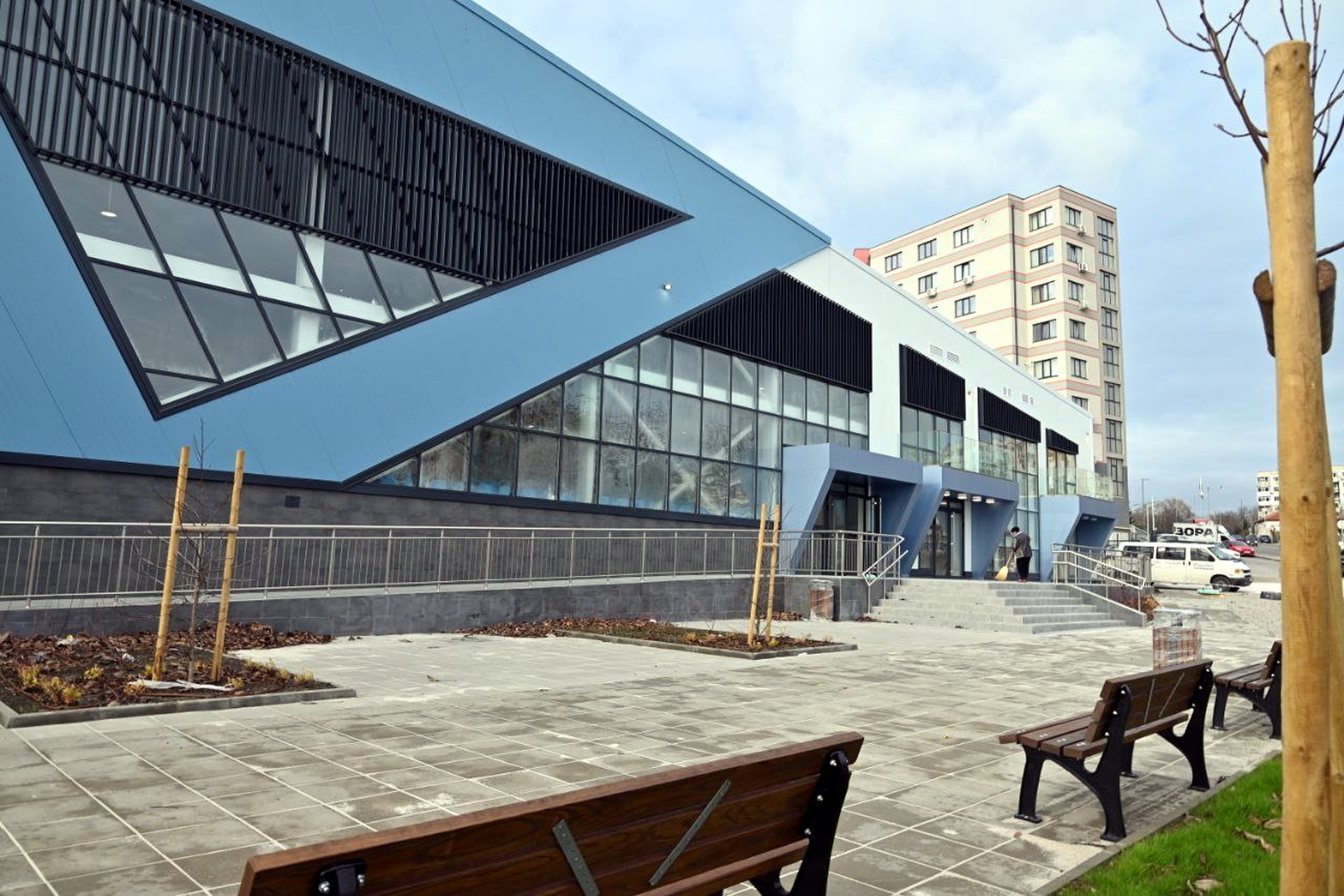 5 евро за час плуване: Община Шумен обяви тарифите за новия басейн