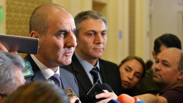 В последния ден на Цветан Цветанов в парламента решението бе окончателно одобрено. © Капитал