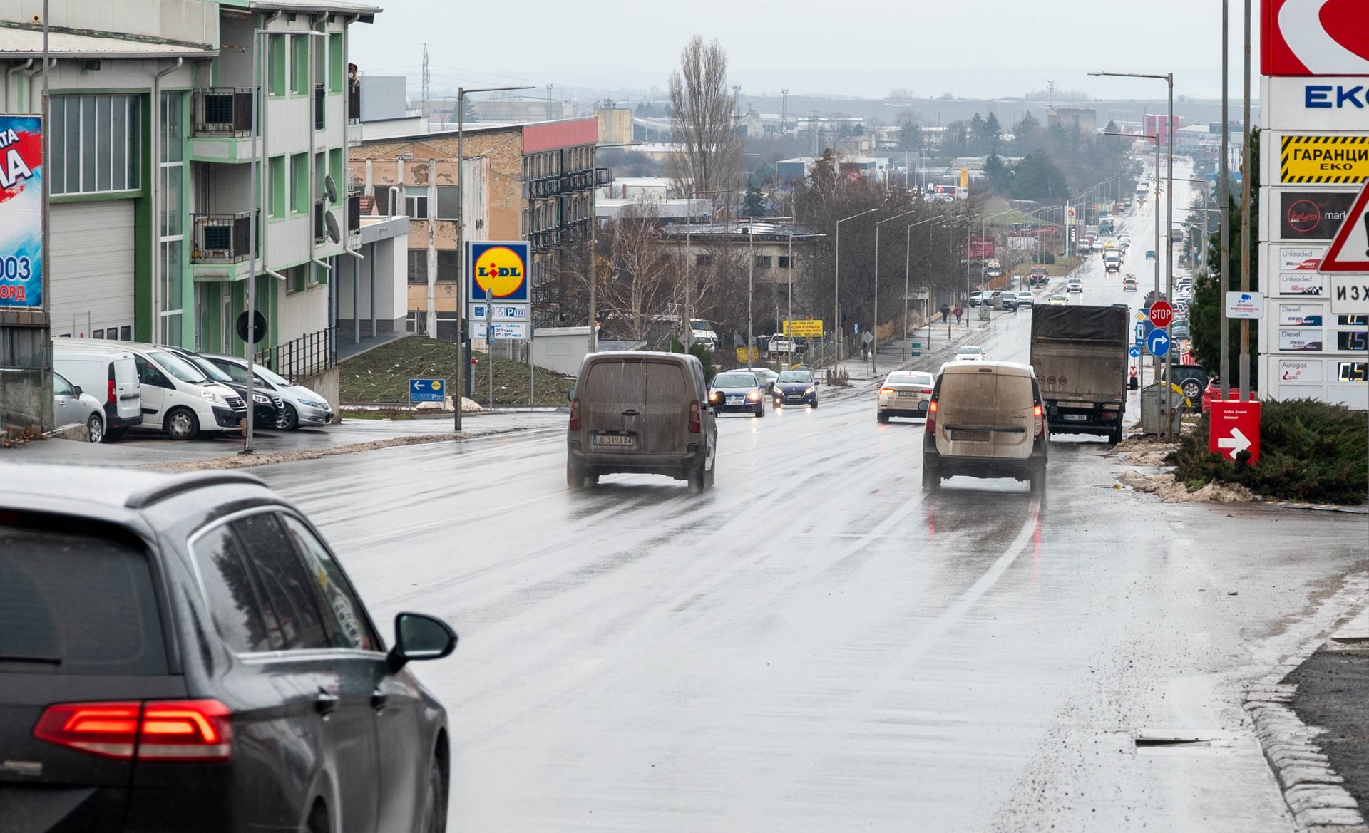 Не могат да решат как да се подобри безопасността по бул. „Ришки проход“ в Шумен