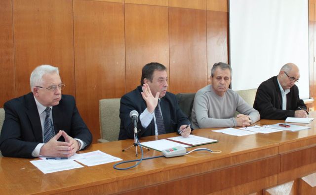 "Нямаме проблем", каза кметът Красимир Костов