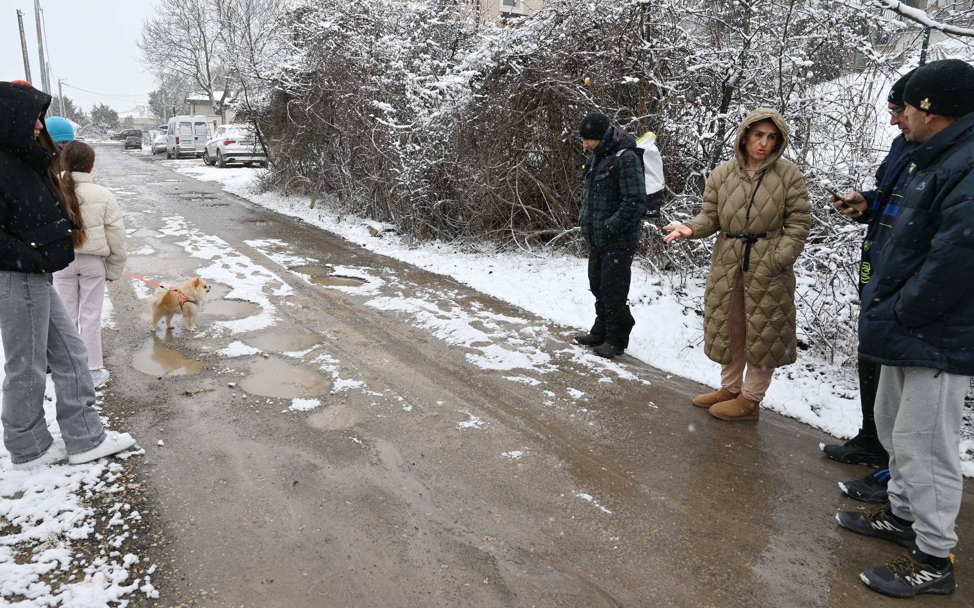 70 метра в източната част на ул. "Войвода" никога не са асфалтирани