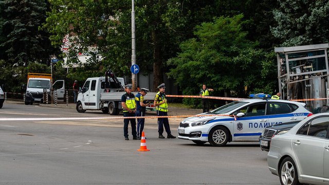 Тежката катастрофа в София на бул. "Арсеналски" и бул. "Черни връх", която взе две жертви и предизвика проверки за полицейска протекция над Георги Семерджиев. Снимка: Велко Ангелов