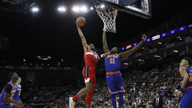 В последния мач от НБА на европейска земя се срещнаха "Вашингтон уизърдс" и "Ню Йорк никс" в началото на януари