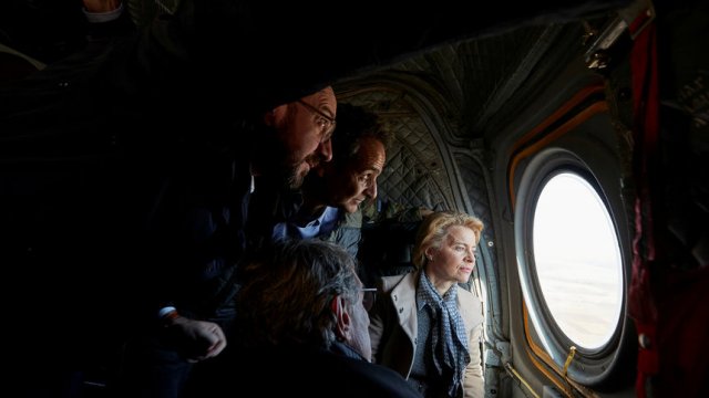 Снимката е от хеликоптера, с който гръцкият премиер и лидерите на европейските институции прелетяха над границата с Турция.