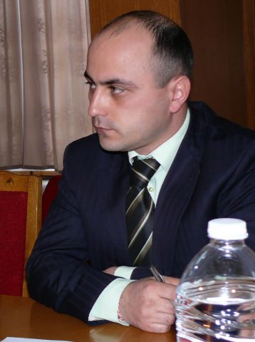 Седат Кадир