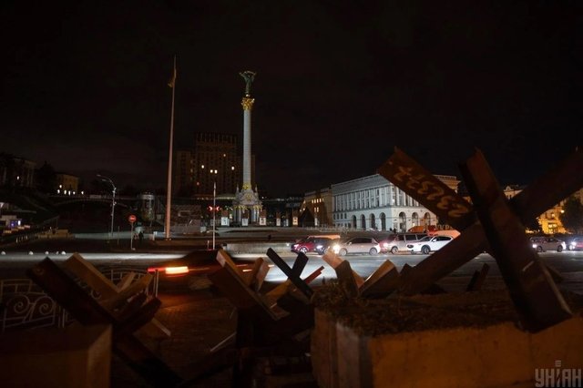 В центъра на Киев през нощта. Снимка: УНИАН