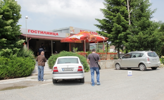 Стрелбата е станала пред заведението