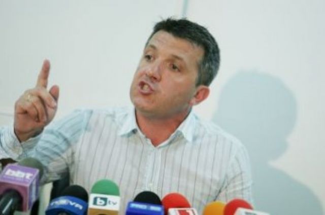 Йордан Войнов на пресконференцията в събота