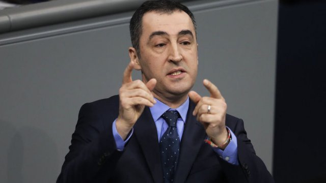 Съпредседателят на "Зелените" Джем Йоздемир.