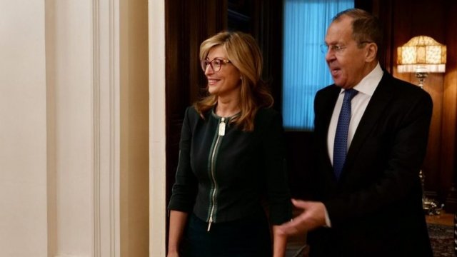 Външният министър Екатерина Захариева с руския си колега Сергей Лавров в Москва. Сн. Пресцентър на МВнР