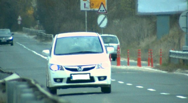 Снимката е на пътен възел Белокопитово, в посока към Разград. Водачът е засечен да управлява със 132 км/ час, при разрешени 50. Сн. ОДМВР