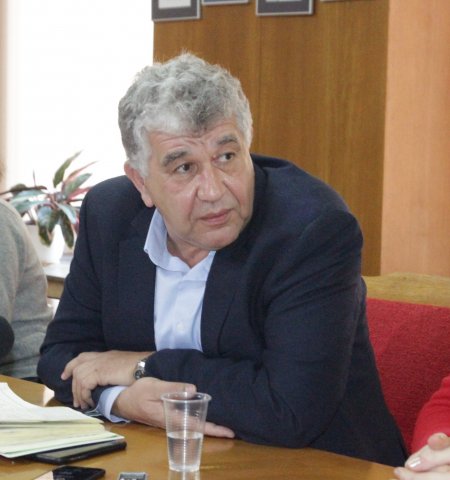 Боян Тодоров.
