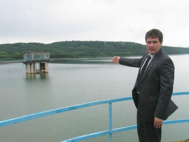 Юлиян Вълчев, Сн: Архив