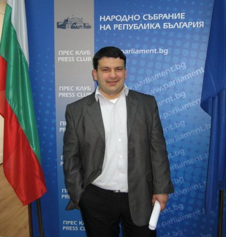 Анатоли Стоянов, сн. Facebook