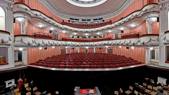 Така ще изглежда залата на Варненската опера по време на спектаклите без публика до края на март. © ТМПЦ - Варна