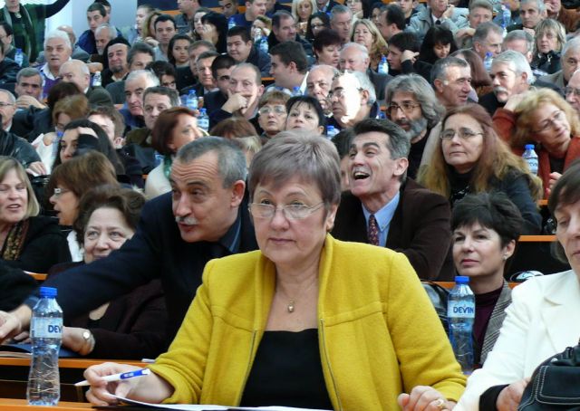 Маргарита Георгиева /на преден план/