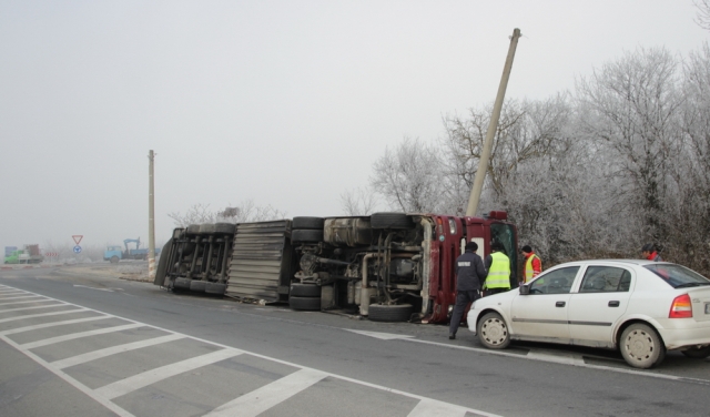 Камионът се движил в посока Шумен