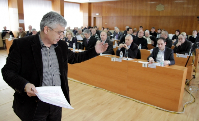 Сюлейман Бакиев: Заставаме зад колегата си