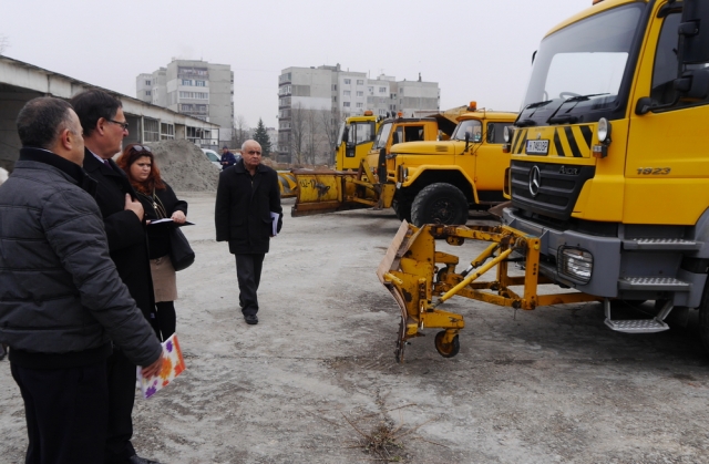 "Екомакс" разполагат с 11 машини с гребло