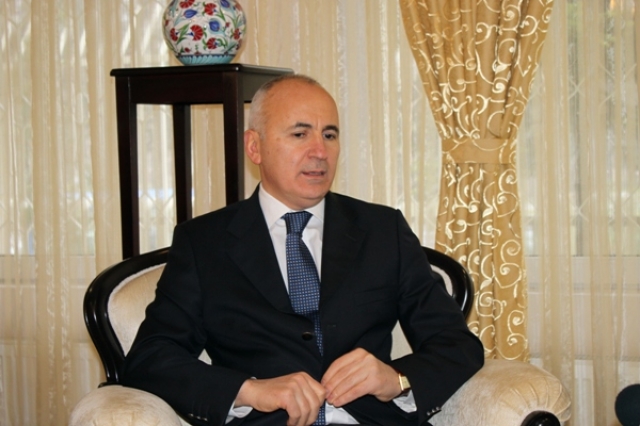 Старият посланик Исмаил Арамаз