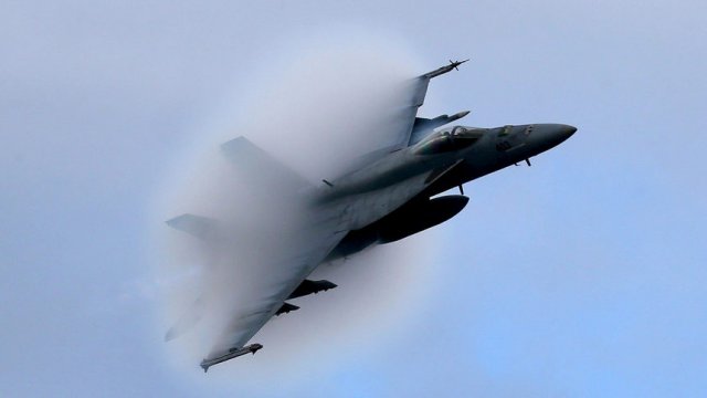 F/A-18 Super Hornet e модел на "Макдонъл Дъглас", която преди 20 години се сля с "Боинг"