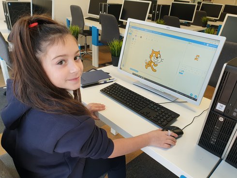 Индивидуални уроци по програмиране на игри със Scratch за деца от 1 до 4 клас в Advance Academy