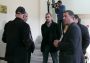 Адвокати и близки на Атанасов в очакване на съдебното решение