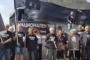 Граждани увиха паметника на Съветската армия с траурно знаме