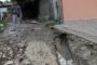 Водата изкара на повърхността канализационни тръби между ул. "Пловдив" и ул. "Марица"