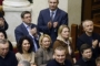 Украинският парламент ограничи правомощията на президента