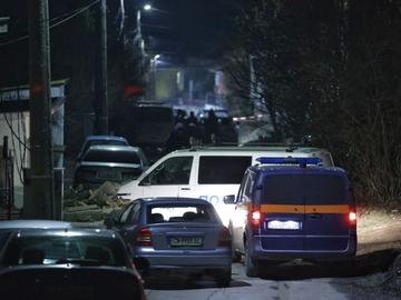 Бащата на убитите деца във Вакарел намерил телата им, майката е задържана