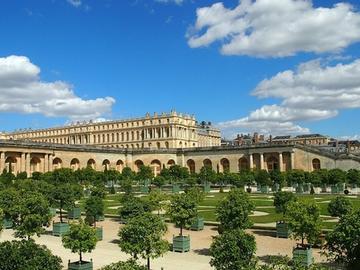 Версайският дворец показва гигантска бродерия на визуалната артистка Ева Жоспен