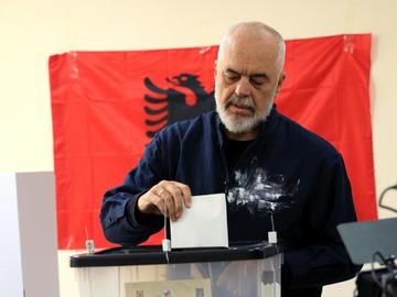 Партията на Рама с убедителна победа на изборите в Албания