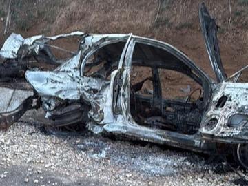 Тричленно семейство загина край Ъглен, колата му се възпламени след удар с друга