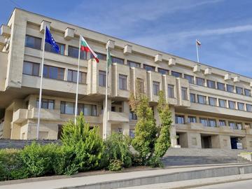 Общината дава 865 хил. евро за спешни ремонти по улиците на Шумен