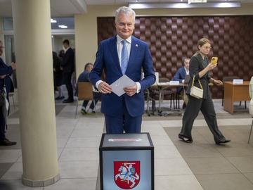 Президентът Науседа печели втория тур на изборите за държавен глава в Литва