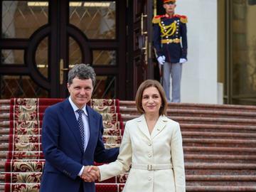 Президентът на Молдова: Обединението с Румъния би ни донесло по-голяма сигурност