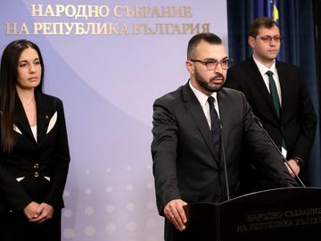 В ПБ не разбират критиките на опозицията към промените в правилника на парламента