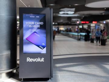 Revolut се оценява на $75 милиарда - почти двоен скок за година