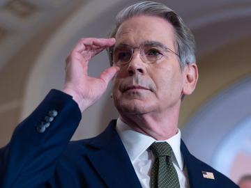 САЩ и Китай постигнаха споразумение за избягване на търговска война